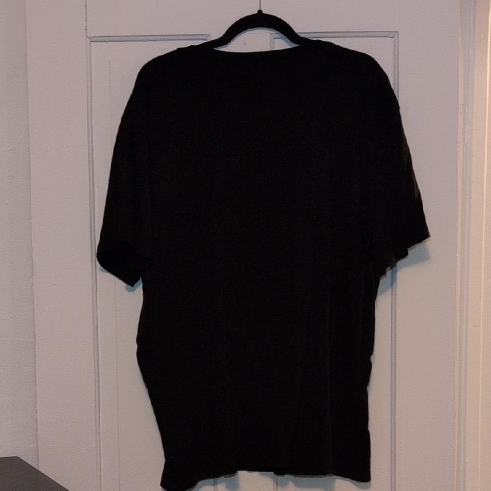 Old Navy Black Graphic Tee - Picture 4 of 4